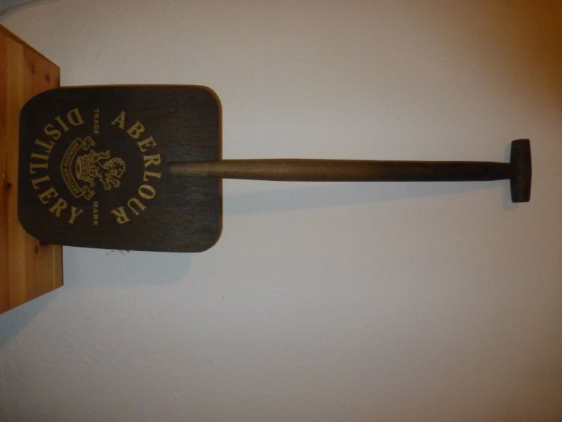 Whiskyspaten (Spaten zum Rühren der Maische)